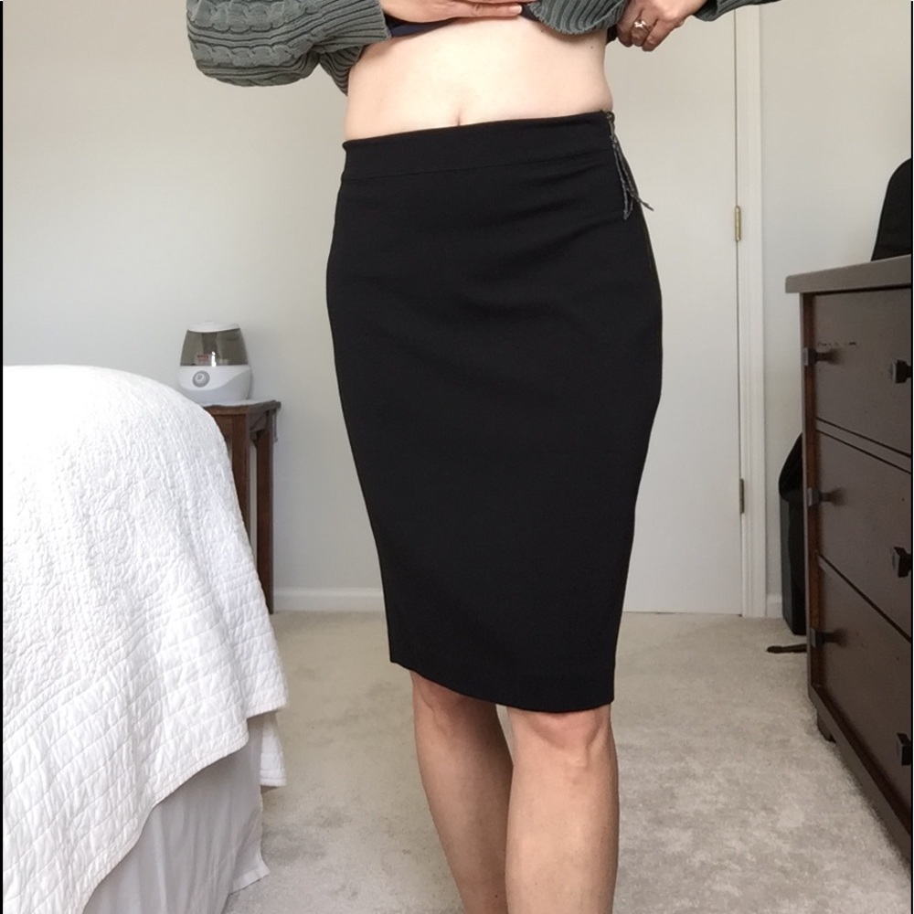 Ann Taylor Black Zip Skirt